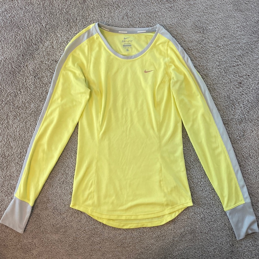 Nike Running - Dri-fit long sleeve - Yellow